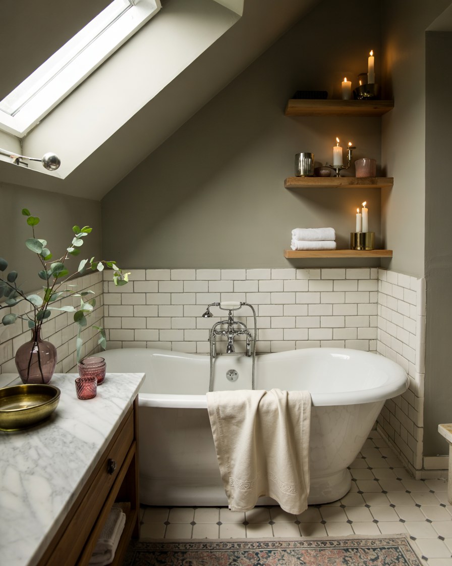 Small Bathroom Spa Decor Ideas with Floating Shelves and Candlelight