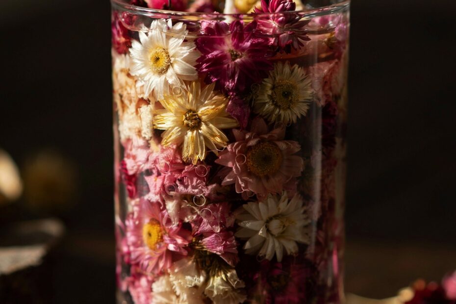 DIY Flower Candle Making | Mother's Day Gift Idea | Easy Candle Decor