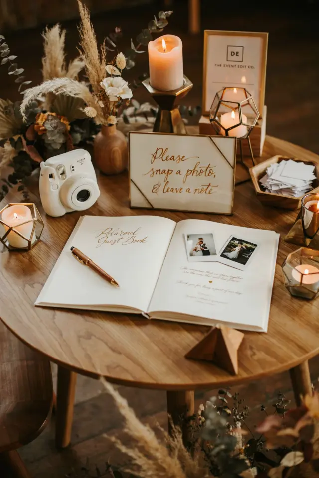 Aesthetic Candles | Cozy Home Ambiance | Minimalist Candle Decor Ideas