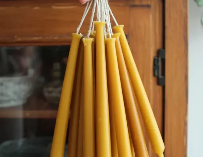 Hand-Dipped Beeswax Candles DIY – Make Bright Yellow Tapers at Home