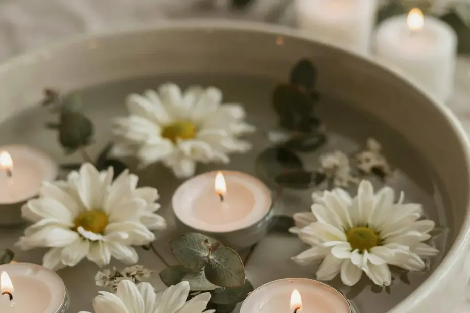 18 Charming Mother's Day Centerpiece Ideas with Aesthetic Candles & Cozy Vibes